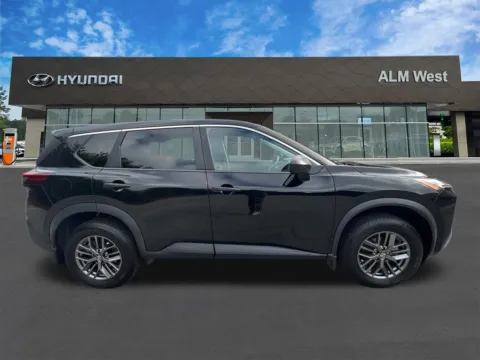 More photos of 2021 Nissan Rogue S at ALM Hyundai West, GA