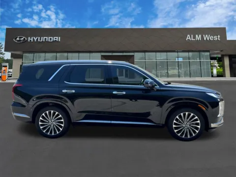 More photos of 2025 Hyundai Palisade Calligraphy at ALM Hyundai West, GA