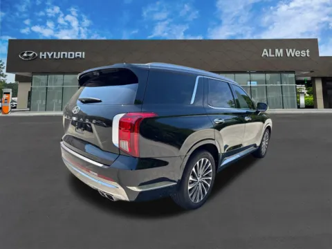 More photos of 2025 Hyundai Palisade Calligraphy at ALM Hyundai West, GA