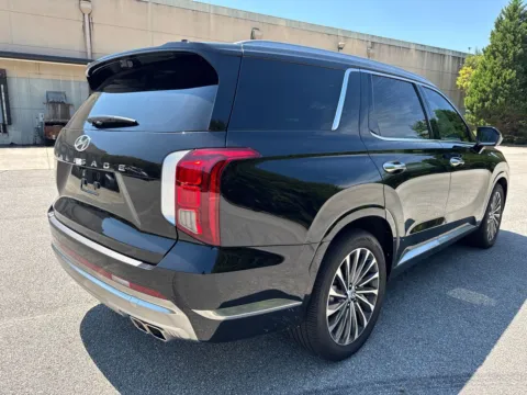 More photos of 2025 Hyundai Palisade Calligraphy at ALM Hyundai West, GA