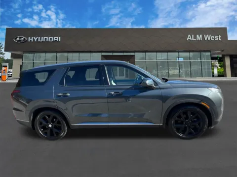 More photos of 2021 Hyundai Palisade SEL at ALM Hyundai West, GA