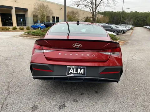 More photos of 2025 Hyundai Elantra SEL Sport at ALM Hyundai West, GA