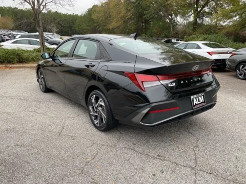 More photos of 2025 Hyundai Elantra SEL Sport at ALM Hyundai West, GA