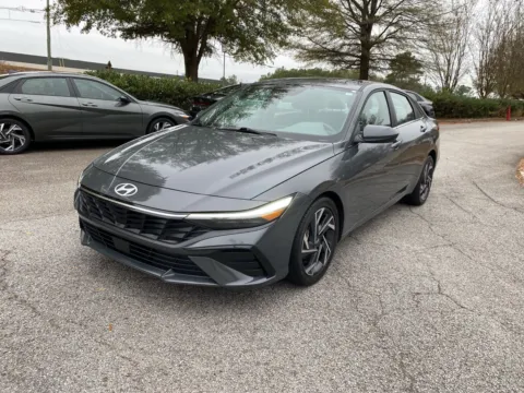 Gray 2024 Hyundai Elantra SEL for sale in Lithia Springs, GA