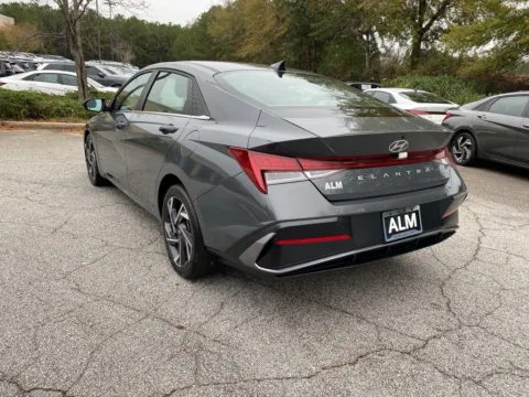 More photos of 2024 Hyundai Elantra SEL at ALM Hyundai West, GA