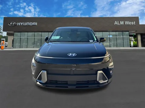 Photos of 2026 Hyundai Kona SE for sale in Lithia Springs, GA at ALM Hyundai West