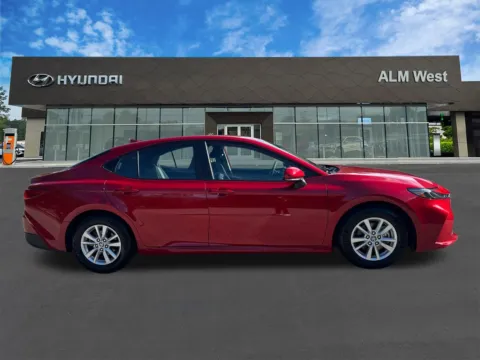 More photos of 2025 Toyota Camry SE at ALM Hyundai West, GA