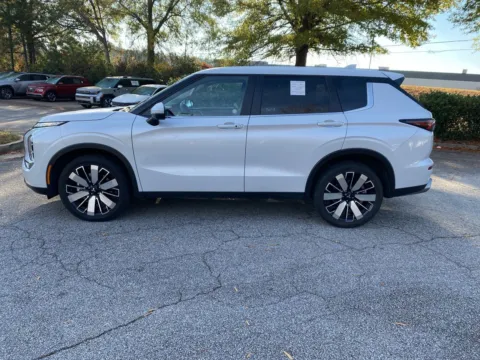 Another view of 2025 Mitsubishi Outlander SE for sale in Lithia Springs, GA at ALM Hyundai West