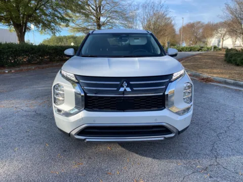 White 2025 Mitsubishi Outlander SE for sale in Lithia Springs, GA