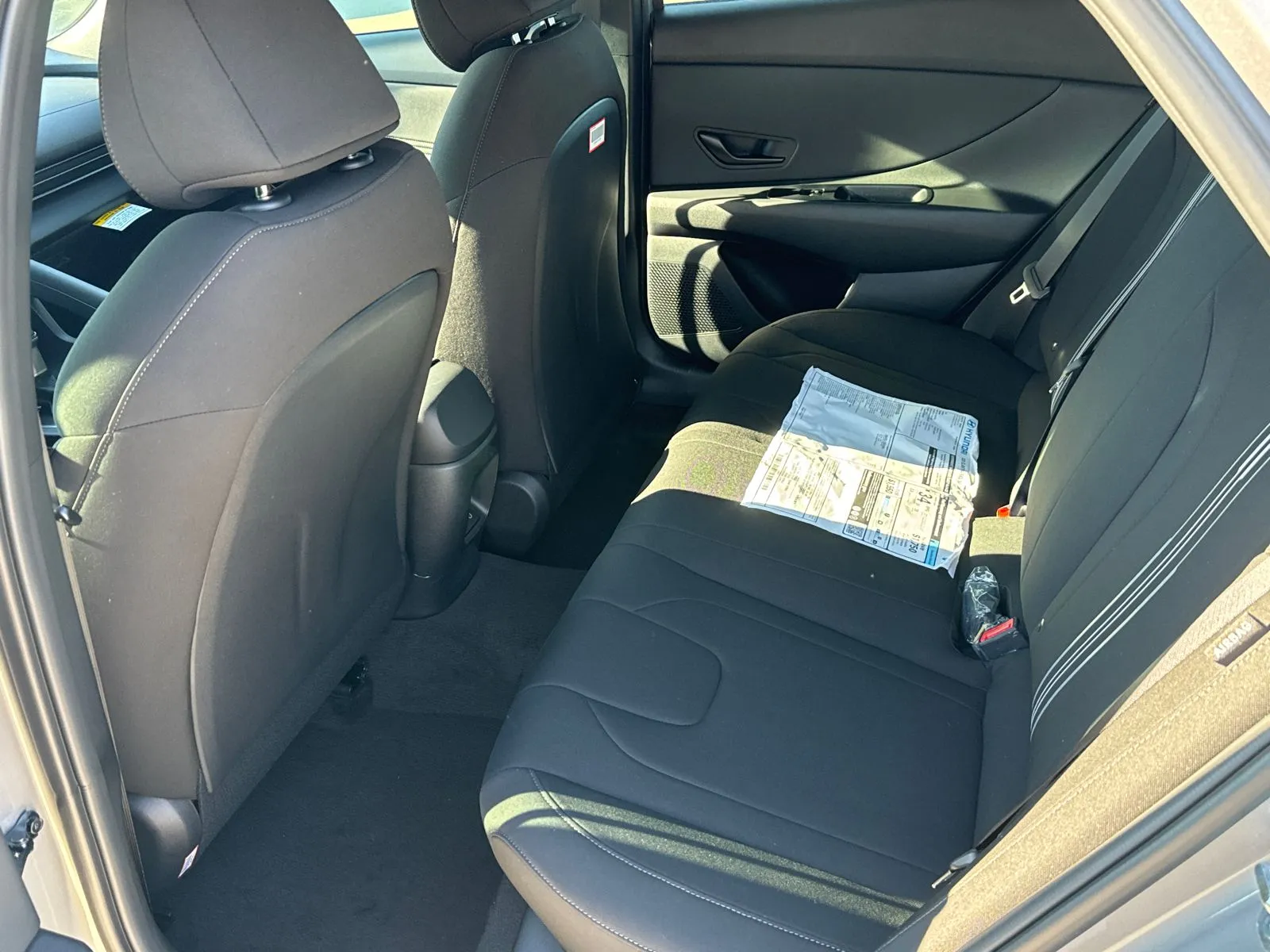 2025 Hyundai Elantra SEL - Photo 21