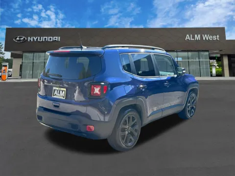 More photos of 2018 Jeep Renegade Altitude at ALM Hyundai West, GA