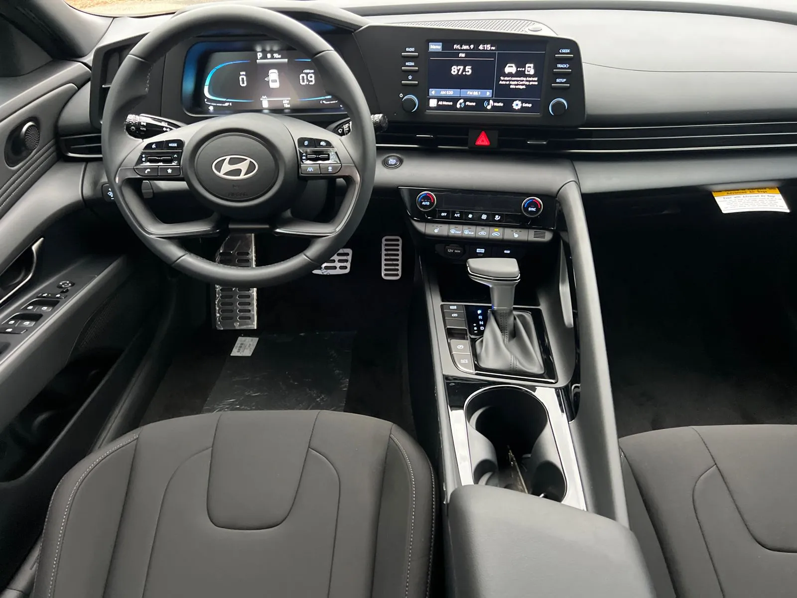 2026 Hyundai Elantra SEL - Photo 16