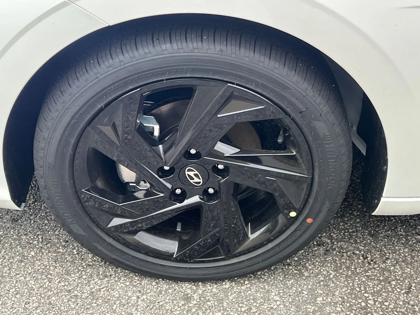2026 Hyundai Elantra SEL - Photo 11