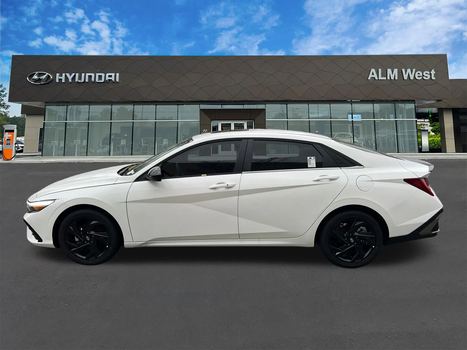 2026 Hyundai Elantra SEL - Photo 8