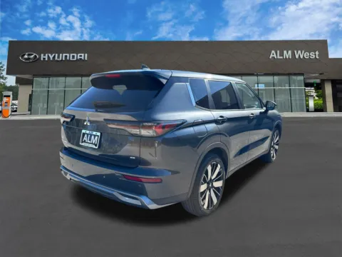 More photos of 2025 Mitsubishi Outlander SE at ALM Hyundai West, GA