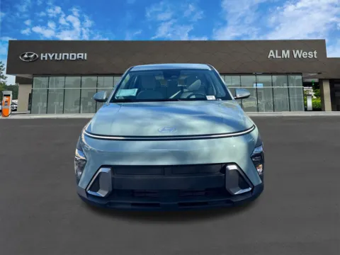 Photos of 2026 Hyundai Kona SE for sale in Lithia Springs, GA at ALM Hyundai West