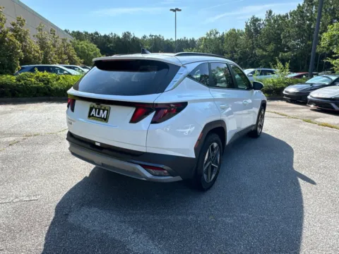 More photos of 2025 Hyundai Tucson SEL at ALM Hyundai West, GA