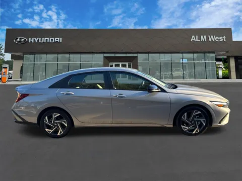 More photos of 2025 Hyundai Elantra SEL Sport at ALM Hyundai West, GA