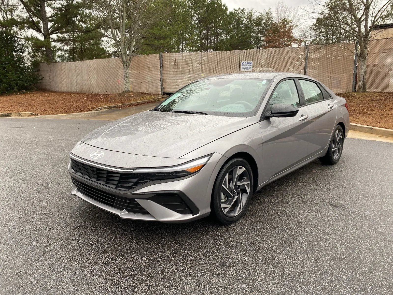 2025 Hyundai Elantra SEL's photo