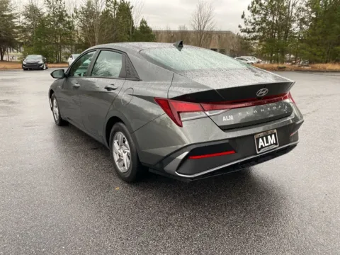 More photos of 2025 Hyundai Elantra SE at ALM Hyundai West, GA