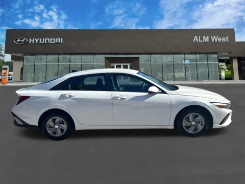 More photos of 2025 Hyundai Elantra SE at ALM Hyundai West, GA