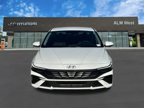 Photos of 2025 Hyundai Elantra SE for sale in Lithia Springs, GA at ALM Hyundai West