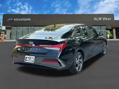 More photos of 2025 Hyundai Elantra SEL Sport at ALM Hyundai West, GA