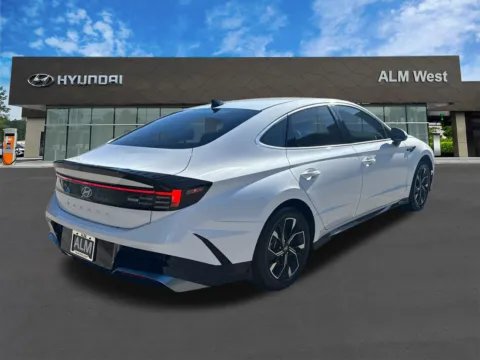 More photos of 2024 Hyundai Sonata SEL at ALM Hyundai West, GA