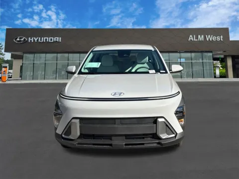 Photos of 2026 Hyundai Kona SE for sale in Lithia Springs, GA at ALM Hyundai West