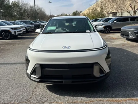 Photos of 2026 Hyundai Kona SE for sale in Lithia Springs, GA at ALM Hyundai West