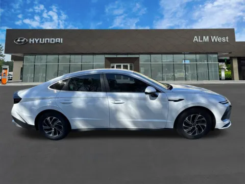 More photos of 2026 Hyundai Sonata Hybrid Blue at ALM Hyundai West, GA