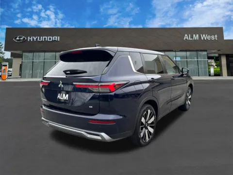 More photos of 2025 Mitsubishi Outlander SE at ALM Hyundai West, GA