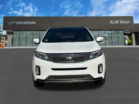 Photos of 2014 Kia Sorento Limited V6 for sale in Lithia Springs, GA at ALM Hyundai West