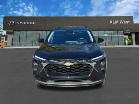 Photos of 2025 Chevrolet Trax LT for sale in Lithia Springs, GA at ALM Hyundai West