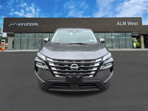 Photos of 2024 Nissan Rogue SV for sale in Lithia Springs, GA at ALM Hyundai West