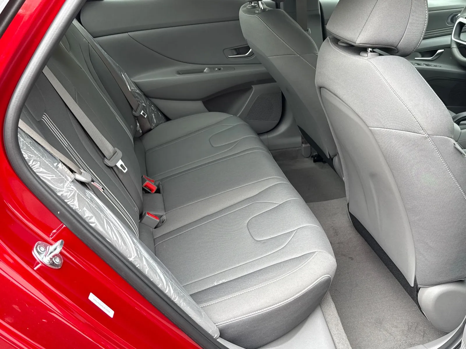 2025 Hyundai Elantra SEL - Photo 15