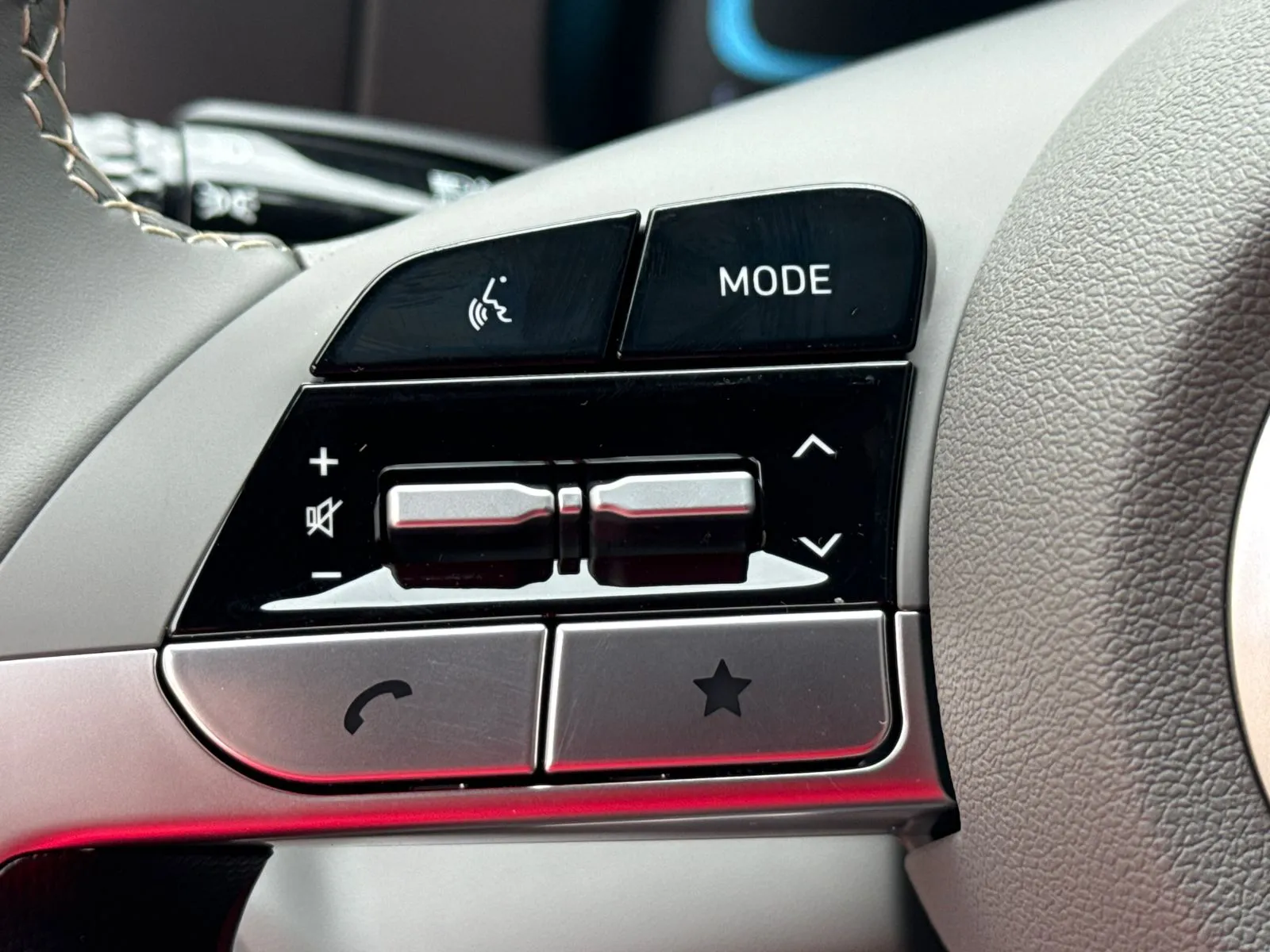 2025 Hyundai Elantra SEL - Photo 24