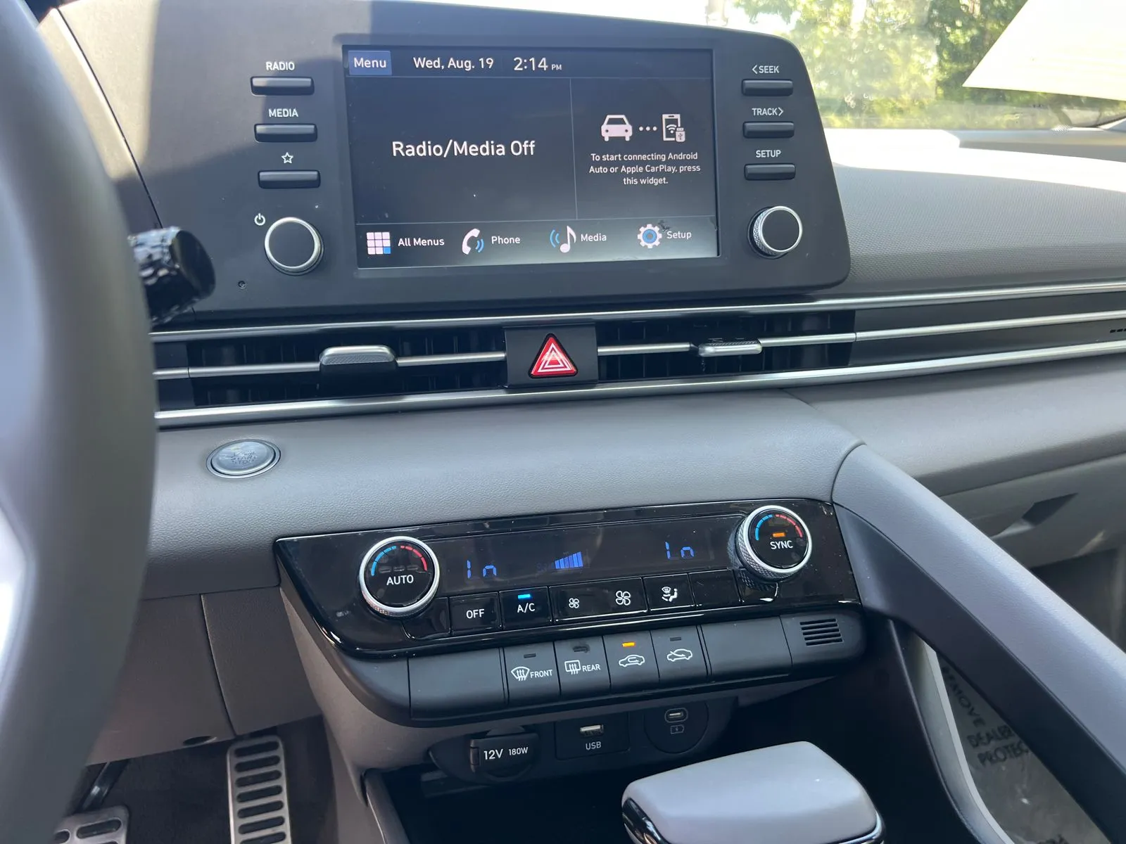 2025 Hyundai Elantra SEL - Photo 29