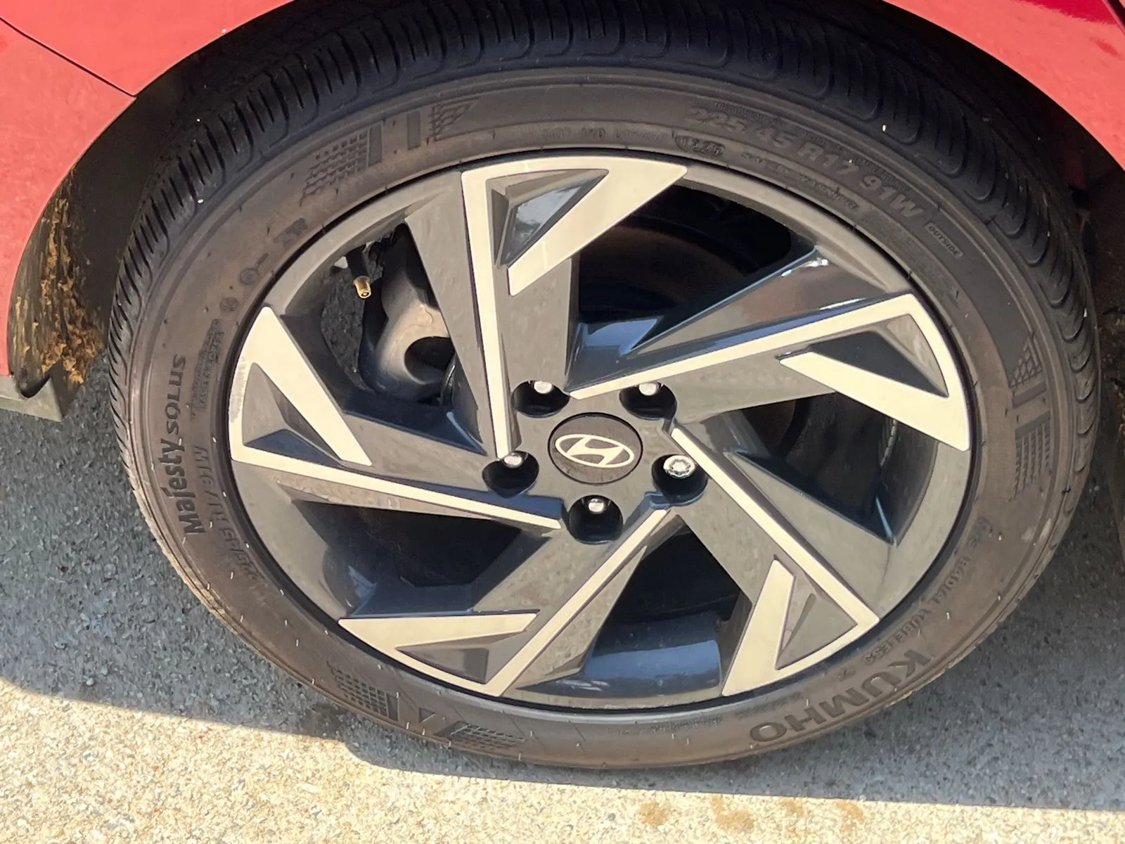 2025 Hyundai Elantra SEL - Photo 17