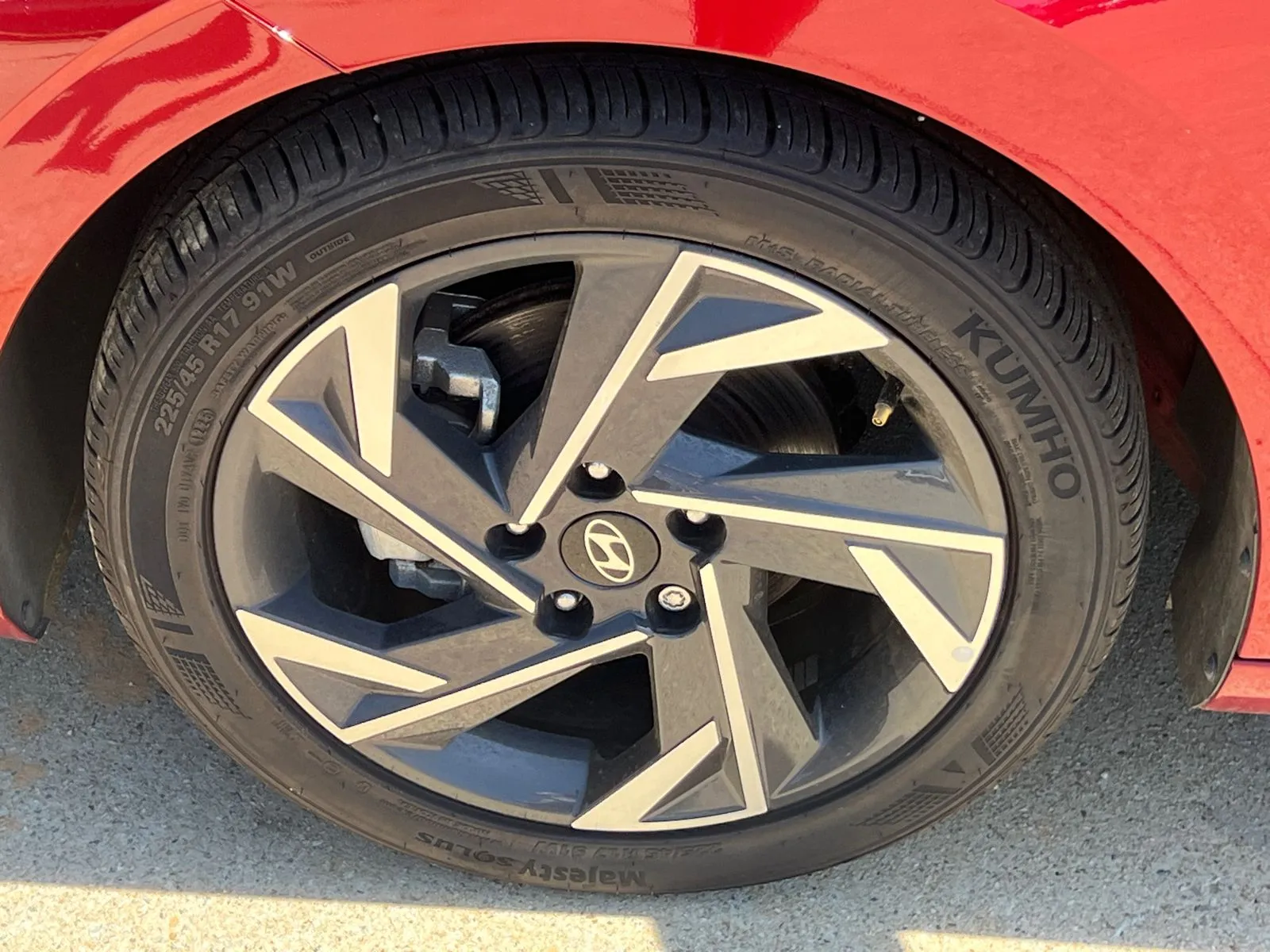 2025 Hyundai Elantra SEL - Photo 11