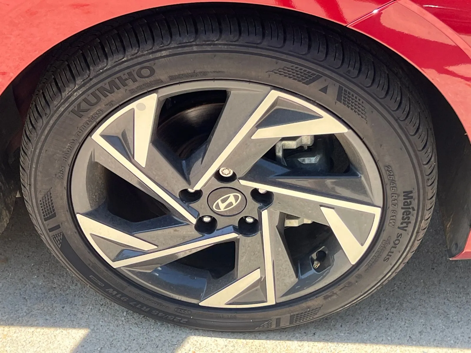 2025 Hyundai Elantra SEL - Photo 12