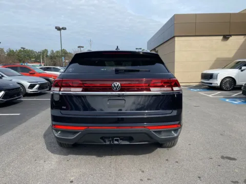 More photos of 2025 Volkswagen Atlas Cross Sport 2.0T SE w/Technology at ALM Hyundai West, GA