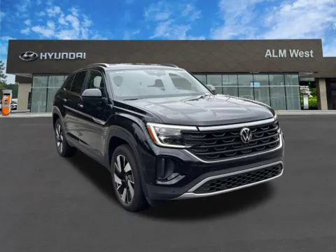 Another view of 2025 Volkswagen Atlas Cross Sport 2.0T SE w/Technology for sale in Lithia Springs, GA at ALM Hyundai West