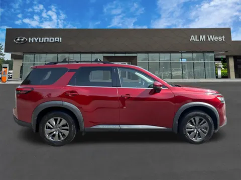 More photos of 2022 Nissan Pathfinder SV at ALM Hyundai West, GA