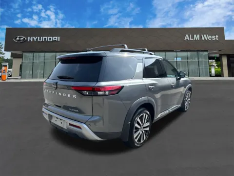 More photos of 2022 Nissan Pathfinder Platinum at ALM Hyundai West, GA