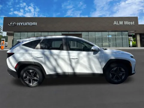 More photos of 2026 Hyundai Tucson SEL Premium at ALM Hyundai West, GA