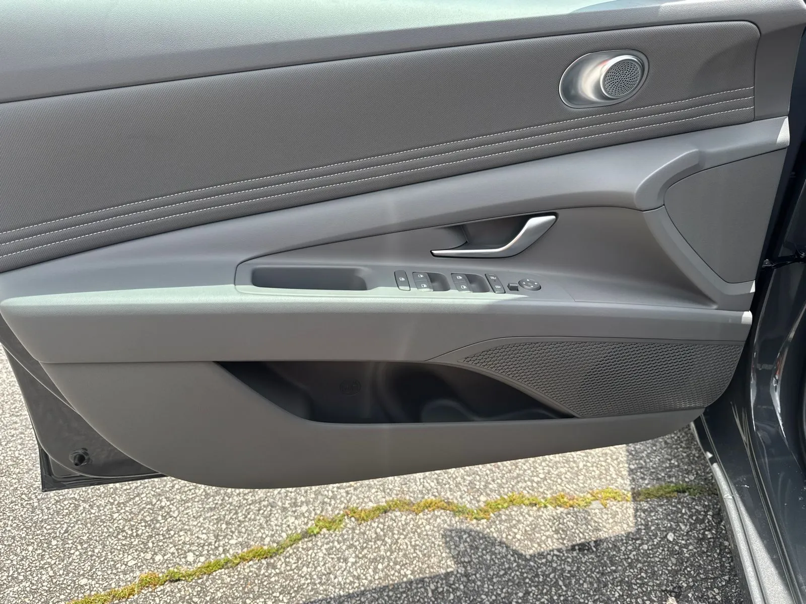 2025 Hyundai Elantra SEL - Photo 10