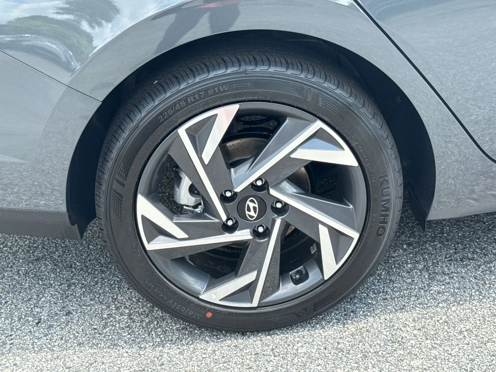 2025 Hyundai Elantra SEL - Photo 17
