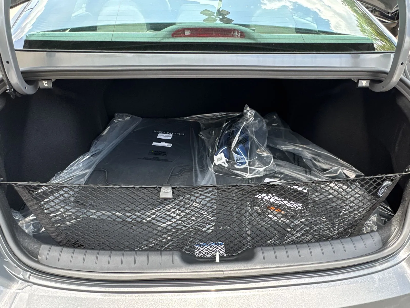 2025 Hyundai Elantra SEL - Photo 18