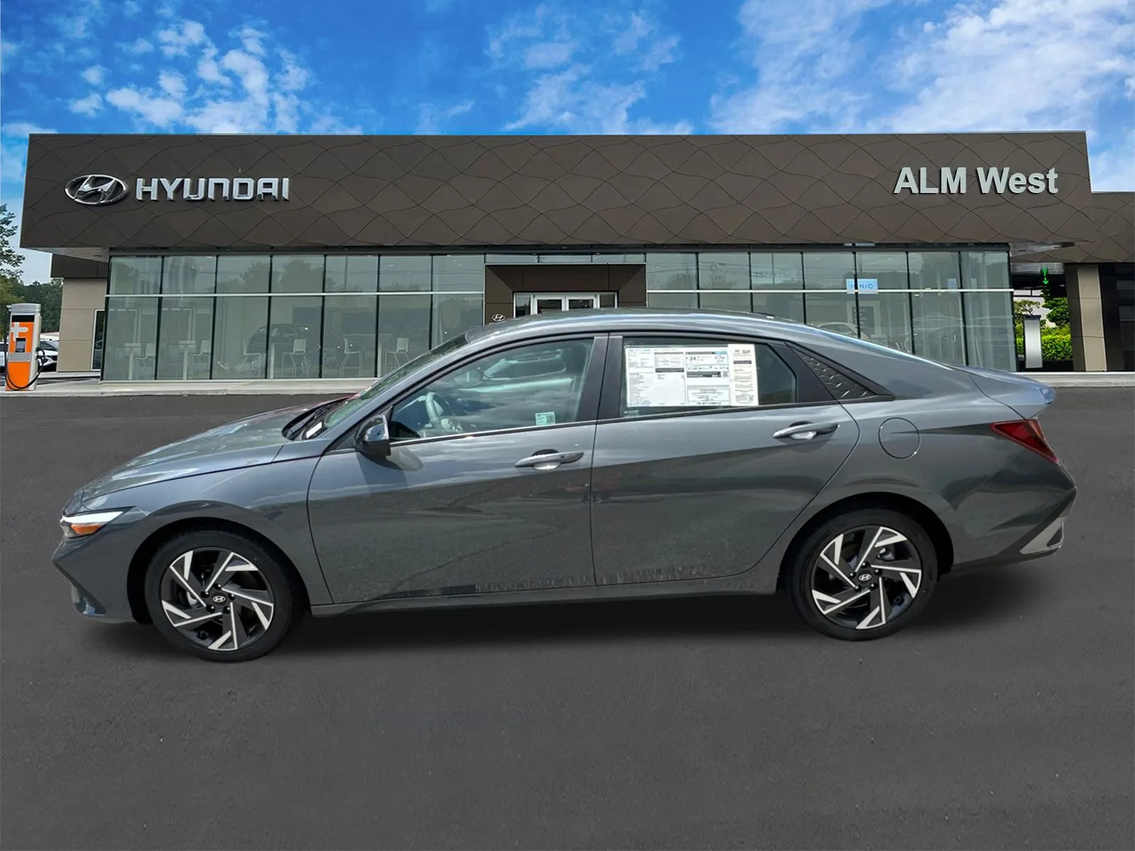 2025 Hyundai Elantra SEL - Photo 8